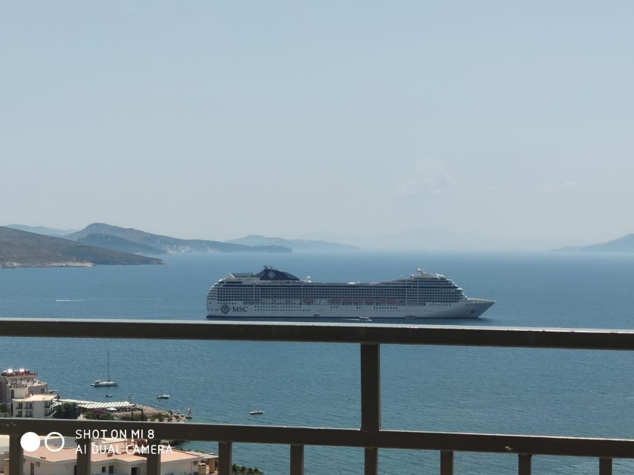 Sunny&Seaview Apartment Sarandë Buitenkant foto