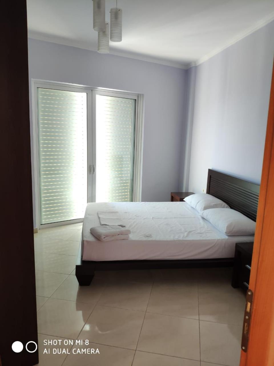 Sunny&Seaview Apartment Sarandë Buitenkant foto